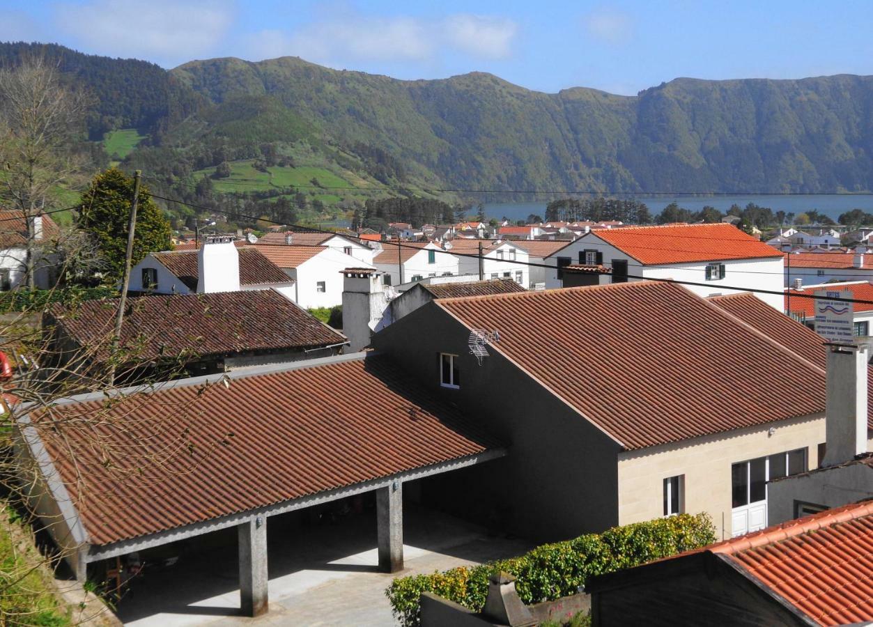 Lagoon'S House Sete Cidades Luaran gambar